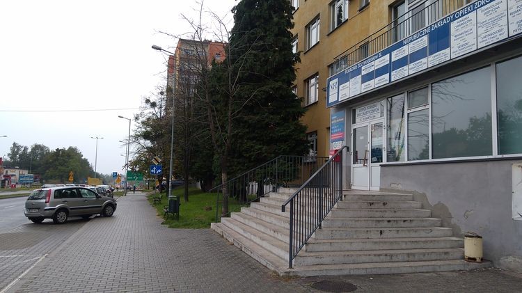 Budynek przychodni specjalistycznych w Wodzisławiu czeka remont. Zobaczcie w jakim jest stanie, Tomasz Raudner